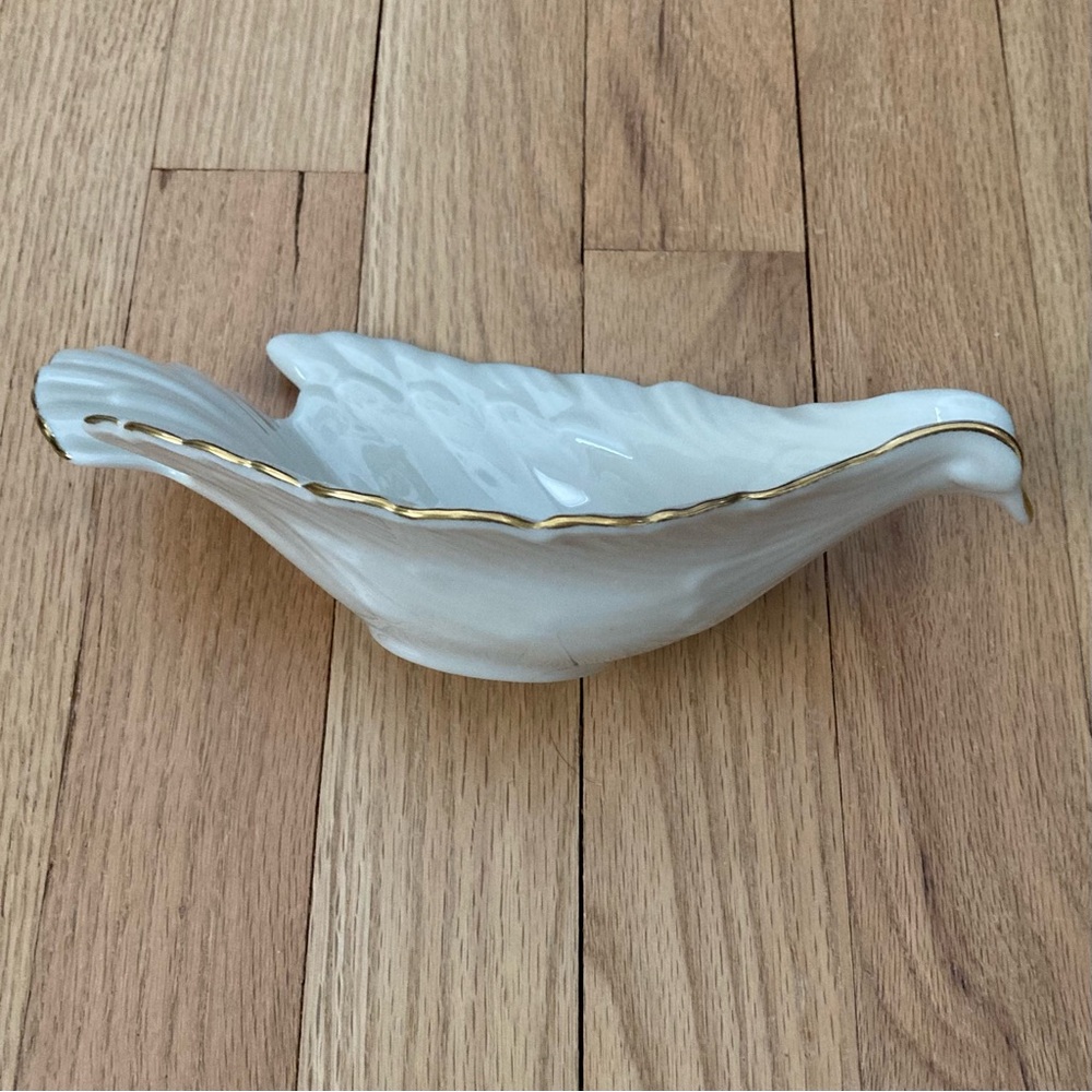 Vintage Lenox Classic Off White Porcelain Trinket, Candy, DOVE dish, 24K Trim - Picture 9 of 13